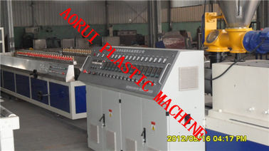 Garis Ekstrusi Profil PVC WPC Plastik Siemens Motor Untuk Panel Ceilling